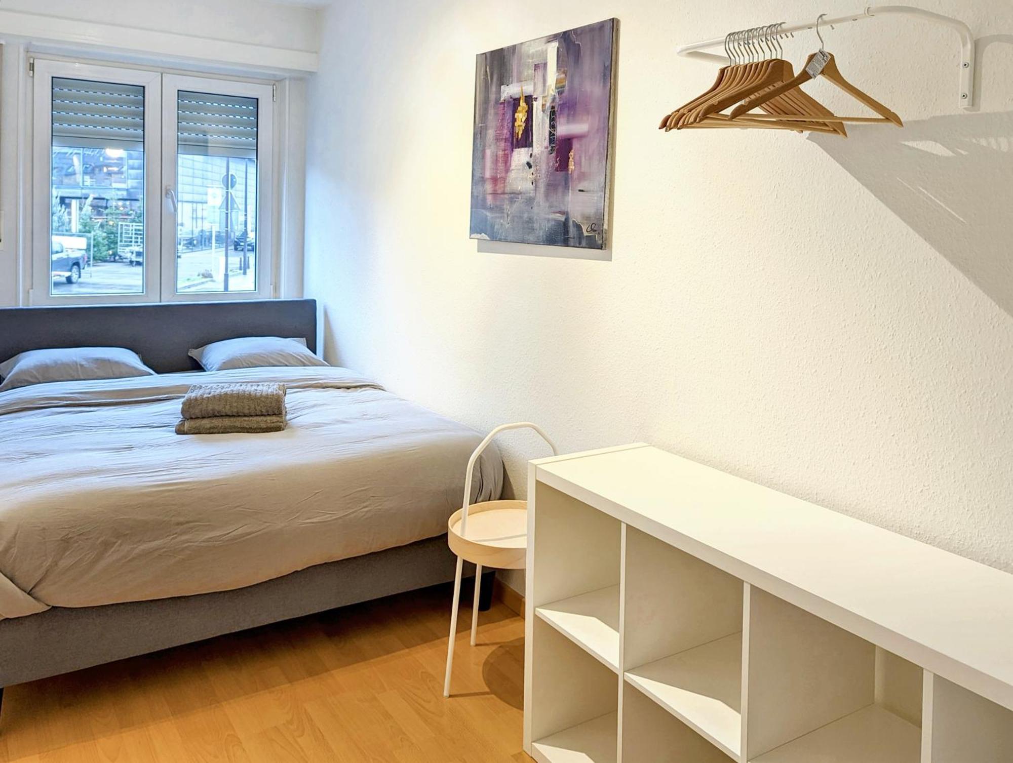 Howald 2 Bedroom With Private Garage & Garden Apartment *